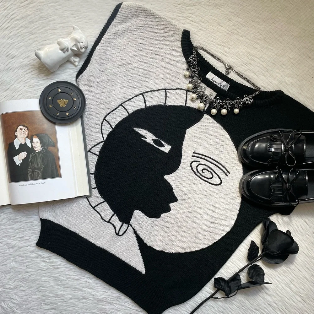Vintage Jaymee Papell abstract two face moon acrylic black and white sweater top - Picture 3 of 14